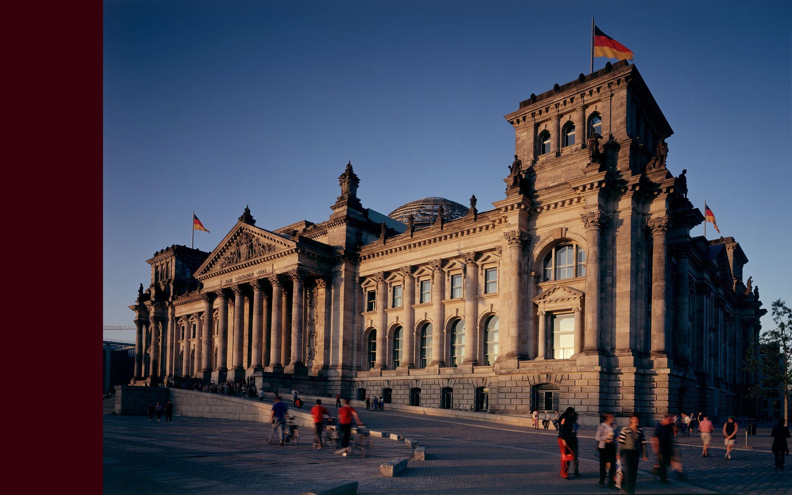2560x1600 Free download Known places Reichstag desktop wallpaper nr 38566 [2560x1600] for your Desktop, Mobile & Tablet. Explore Berlin Wallpaper & Paint. Berlin Germany Wallpaper, Paint Wallpaper, Berlin Wallpaper for Countertops