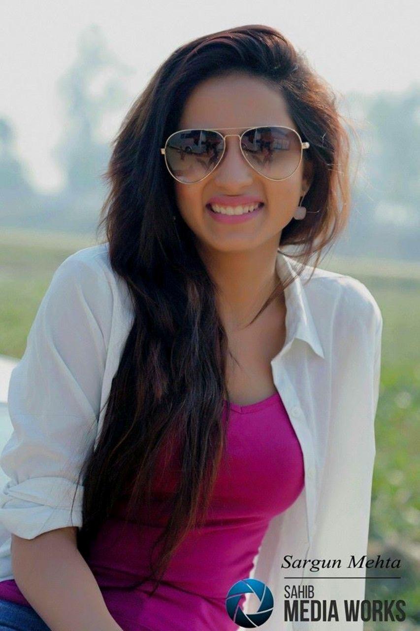 853x1280 Photo Of Sargun Mehta Looking Pretty
