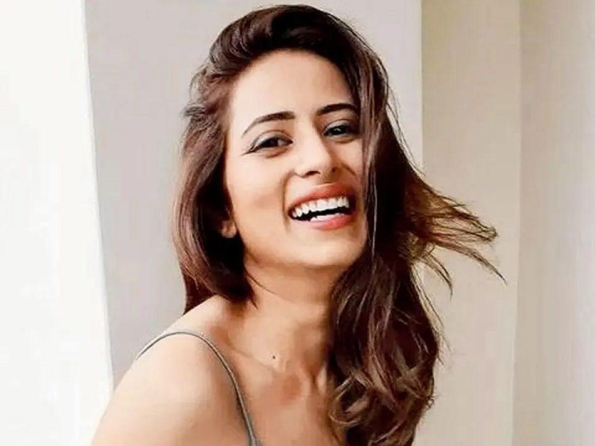 1200x900 Sargun Mehta crossed all limits of bo*ldness, wore such a short dress for a photohoot