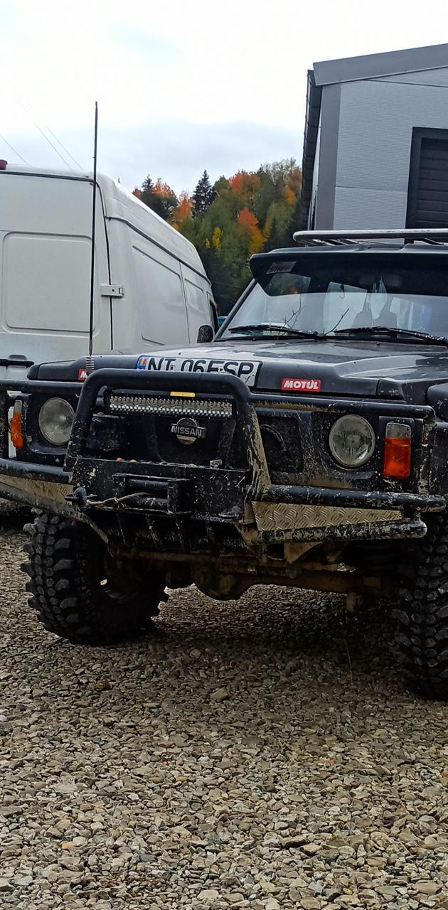 630x1280 Nissan patrol y60 wallpaper