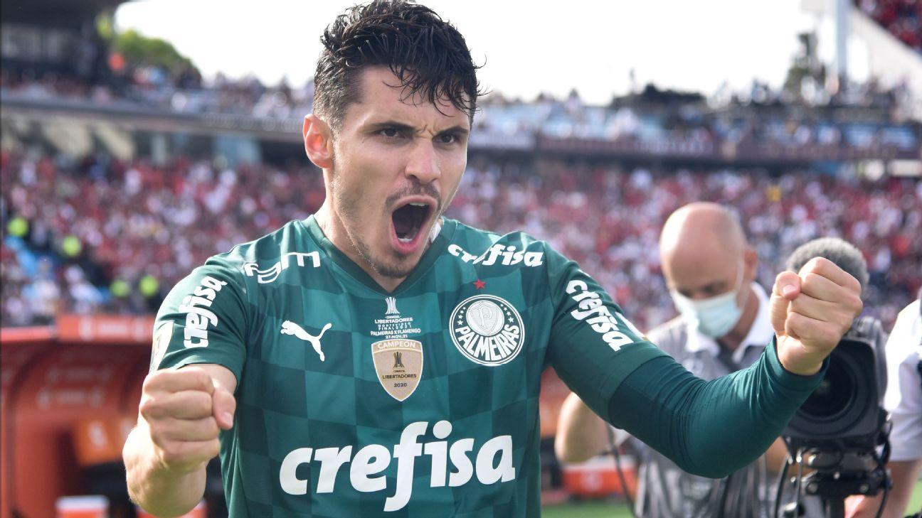 1296x729 Raphael Veiga mira seleção e exalta Palmeiras de Abel: 'Não vai ter outro time que vai ganhar duas Libertadores no mesmo ano'