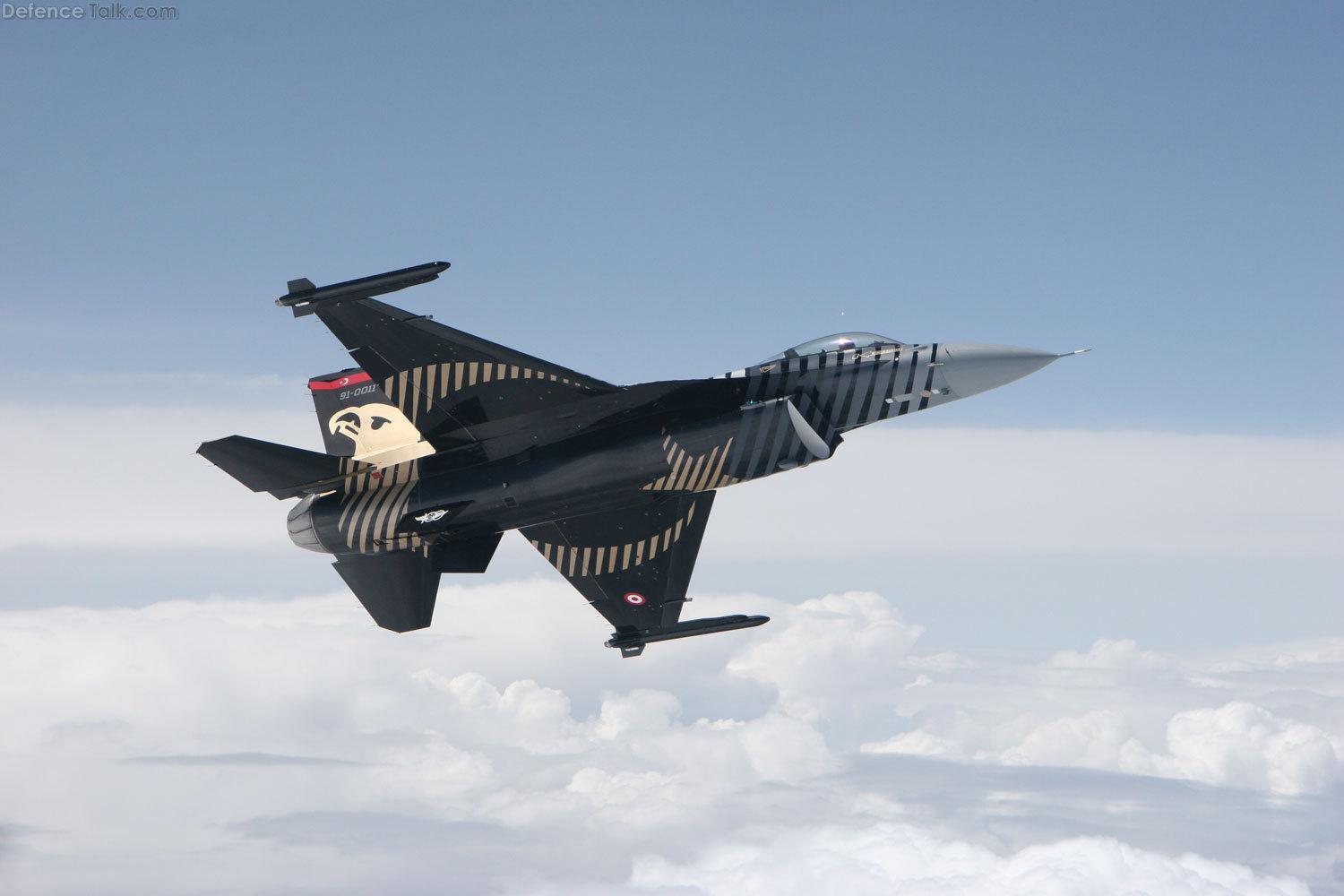 1500x1000 Solo Turk Turkish Demonstration Team. Defence Forum & Military Photo