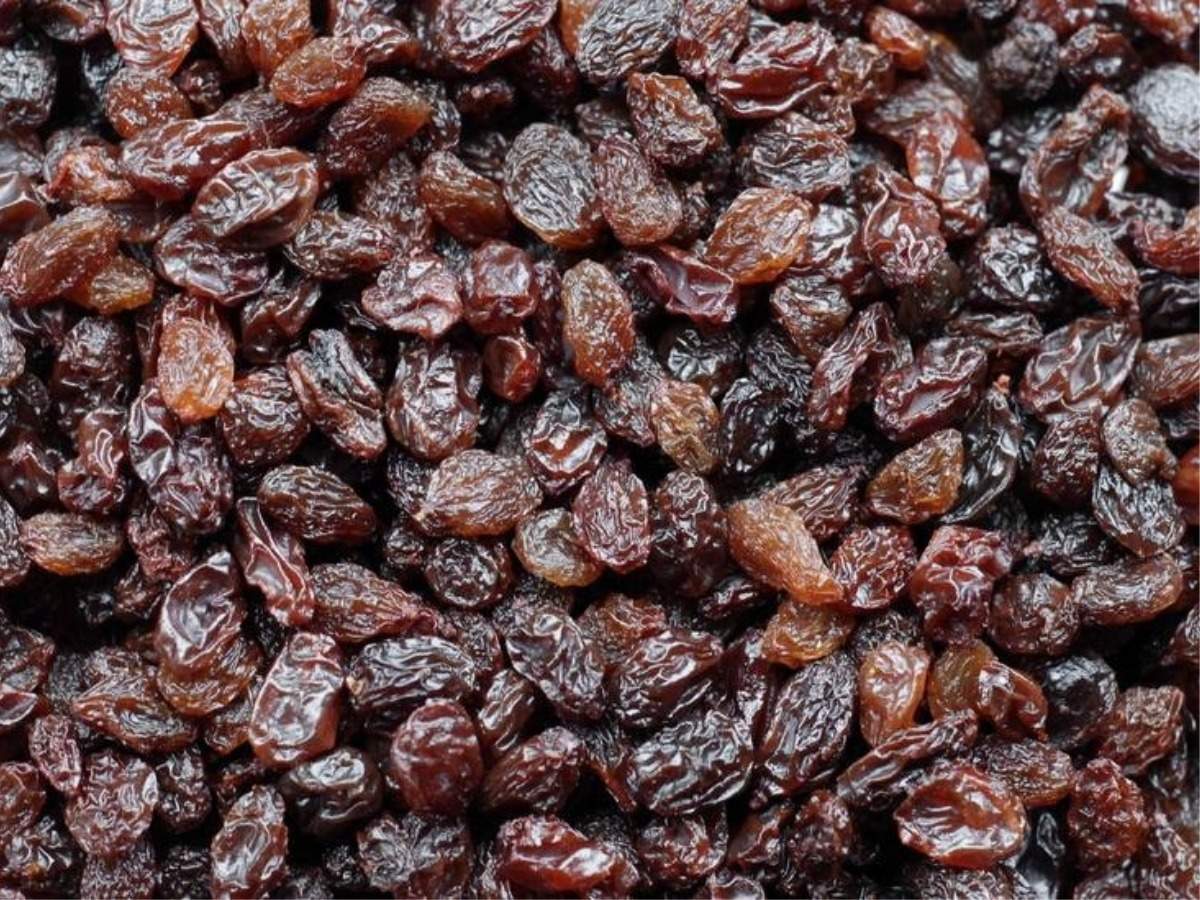 1200x900 Are raisins healthy? The verdict is out
