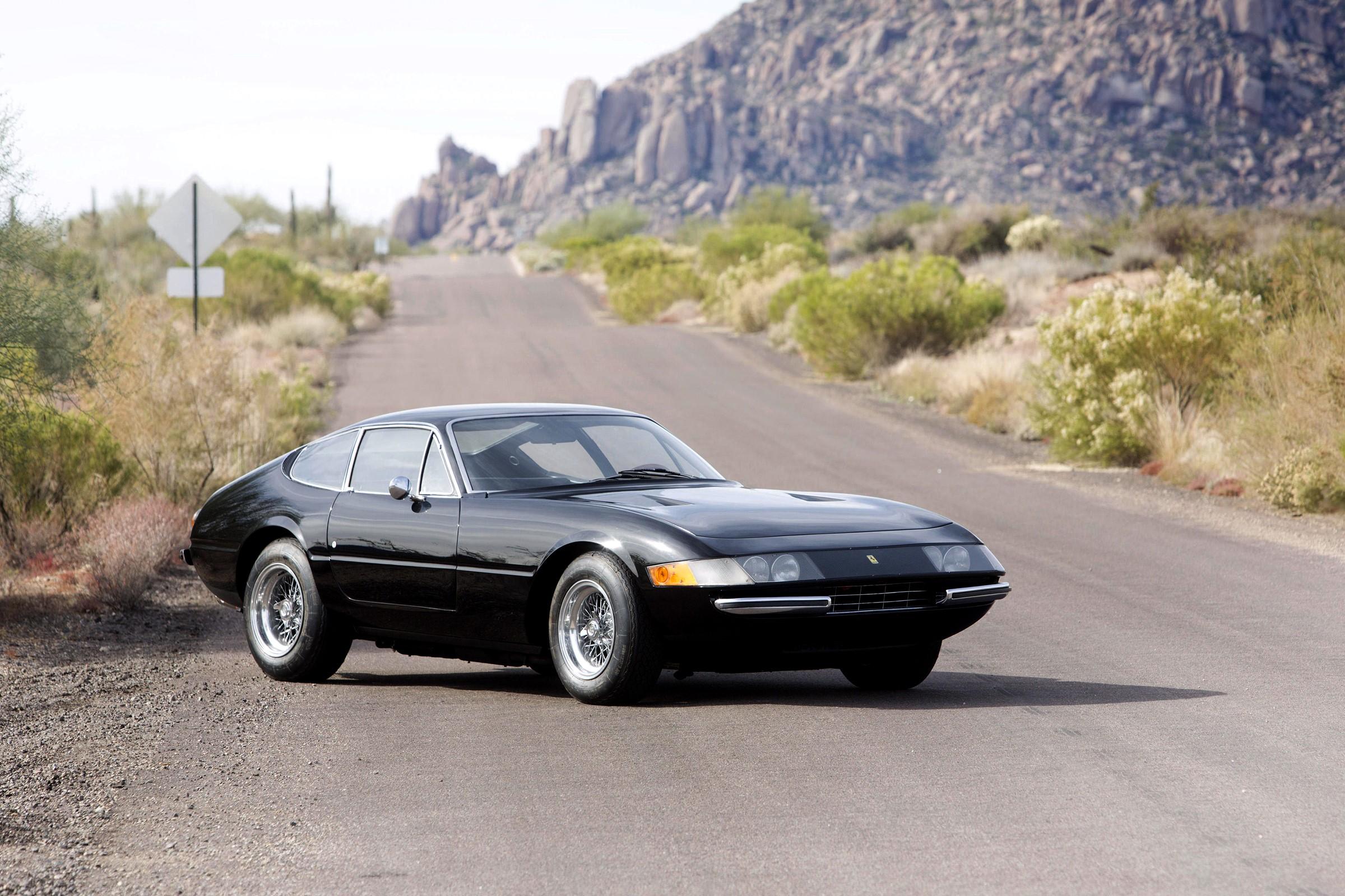 2400x1600 1968 71 365 GTB4 Daytona, Ferrari, Retro, Black, Metallic Gallery HD Wallpaper