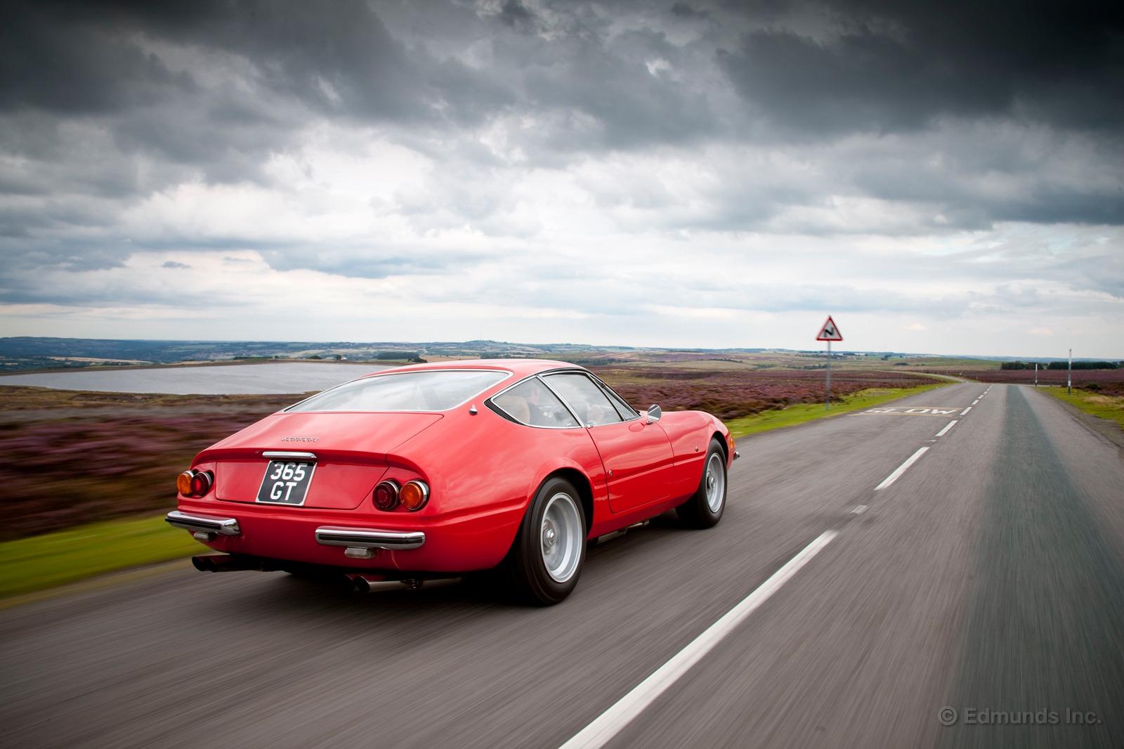 1600x1066 Ferrari Daytona Wallpaper