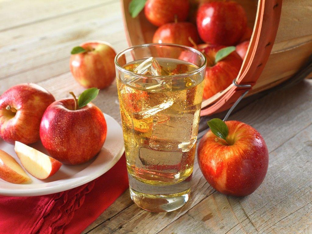 1024x768 Apple Juice Wallpaper