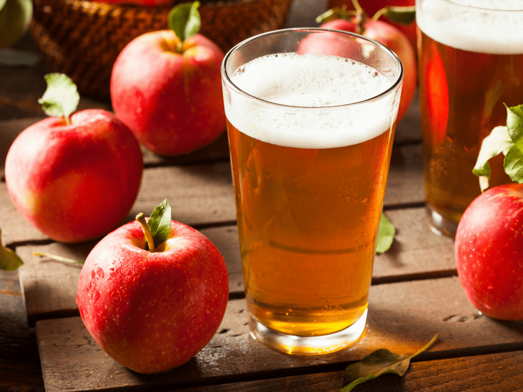 1024x768 Apple Juice Wallpaper