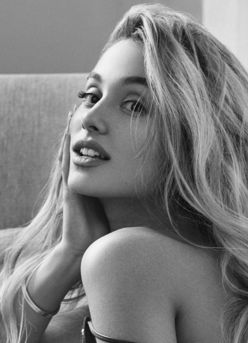 840x1160 Download 840x1160 wallpaper monochrome, ariana grande, vogue, uk