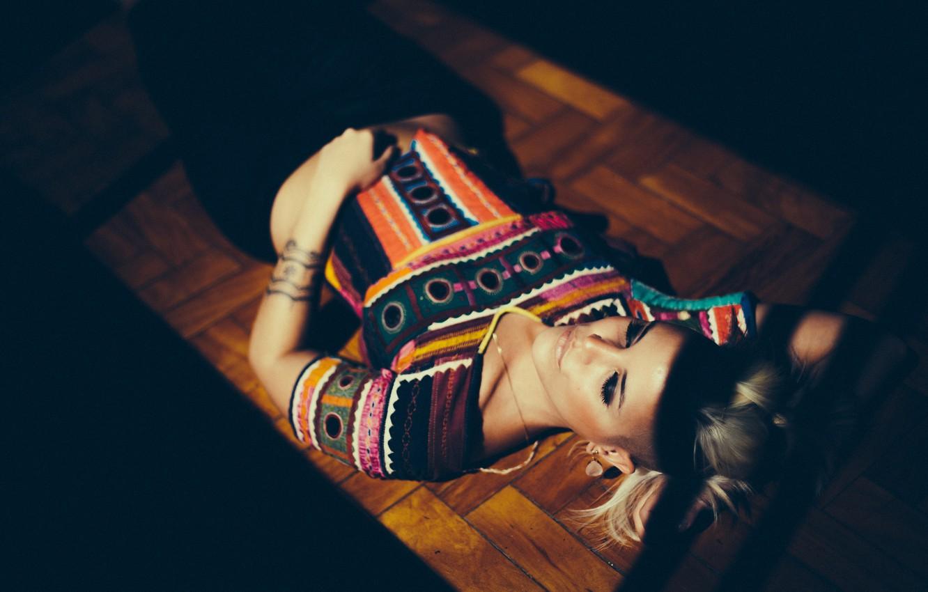 1332x850 Wallpaper light, girl, wood, floor, shadow, sleeping, lying down, ground image for desktop, section девушки