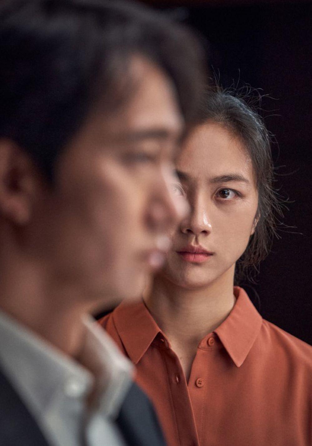1000x1429 Decision to Leave review: a gloriously frustrating mystery