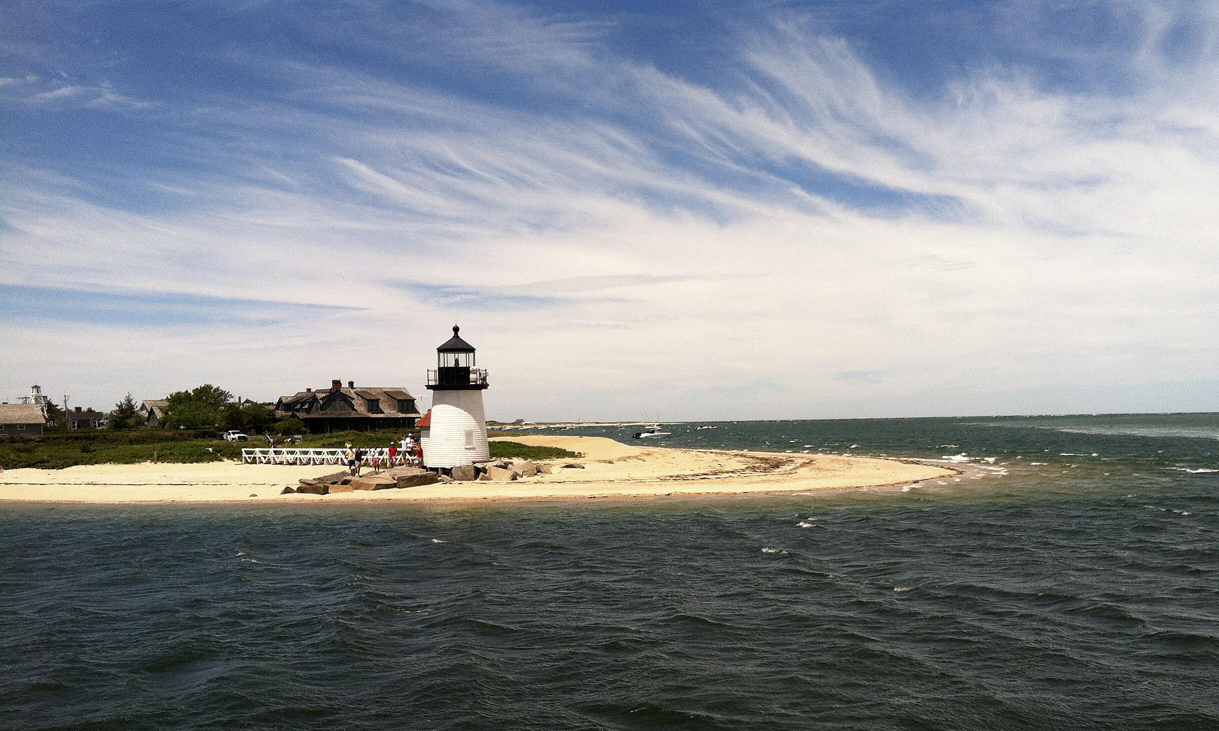 2440x1464 Nantucket or Martha's Vineyard: What's your island style? Boston Globe