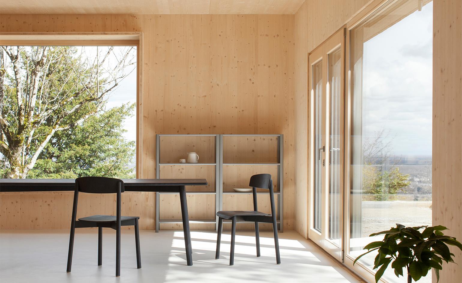 1540x944 A minimalist sustainable prefabricated wood house in France