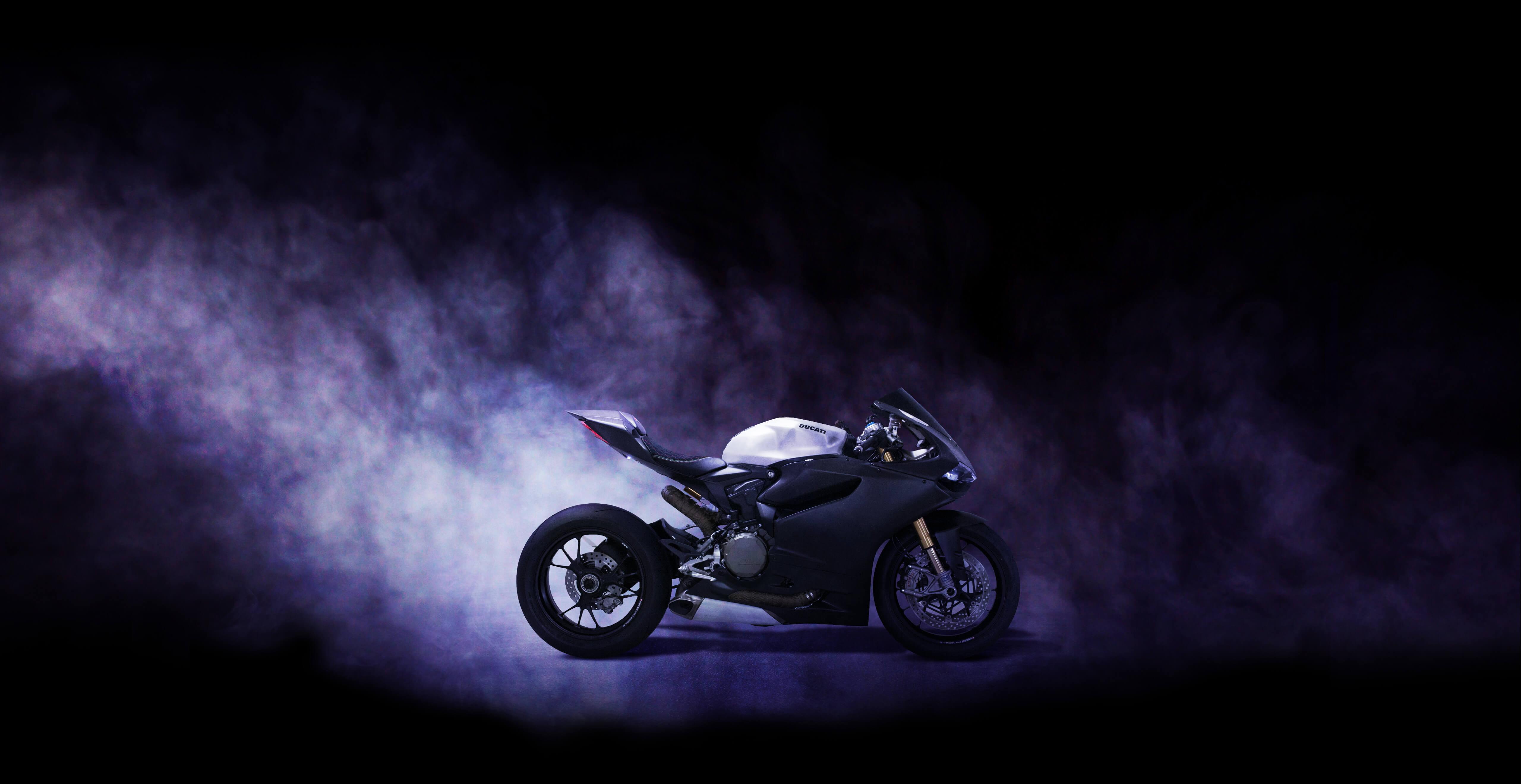 Bike Smoke Wallpapers - Top Free Bike Smoke Backgrounds - WallpaperAccess
