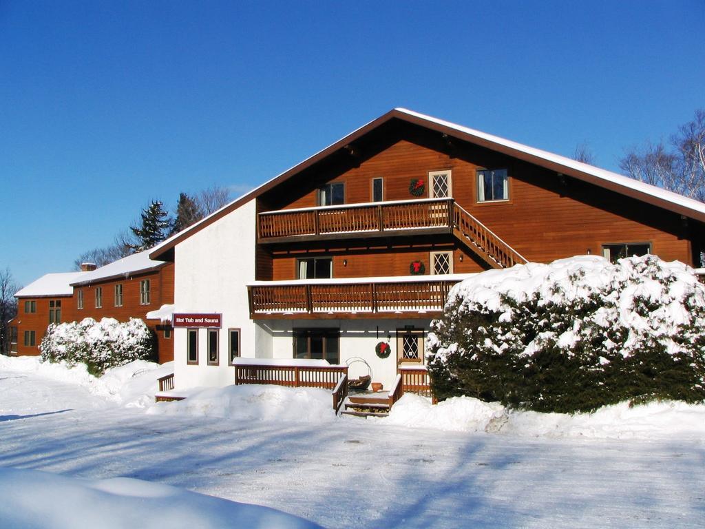 1024x768 Mountain Sports Inn, Killington, VT