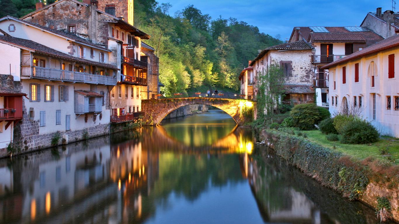 1366x768 Car Rentals In Santiago De Compostela From $7 Day For Rental Cars On KAYAK