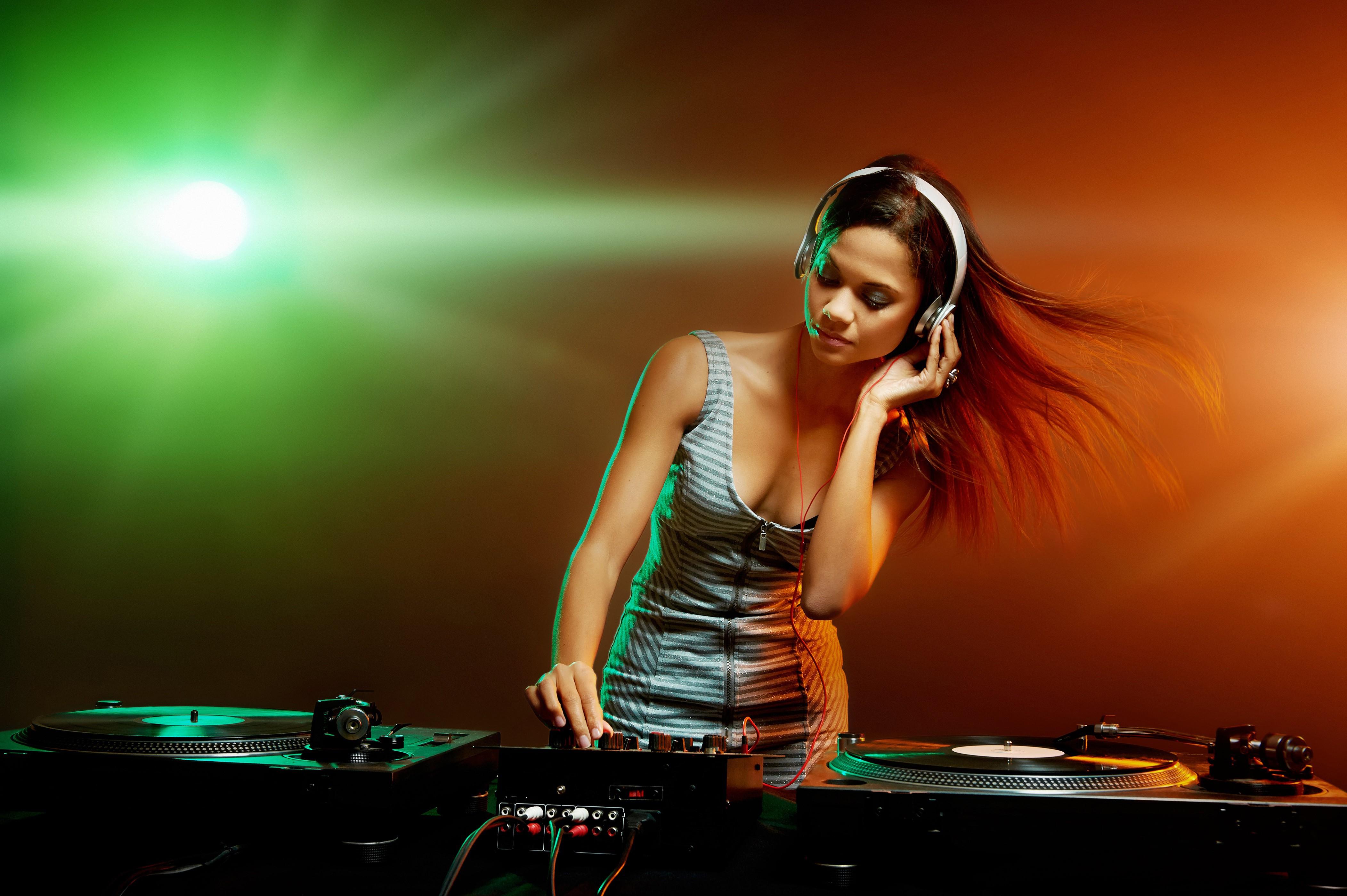 4207x2799 Wallpaper dj Mix, Disc Jockey, Audio Equipment, Music Artist, Music, Background Free Image