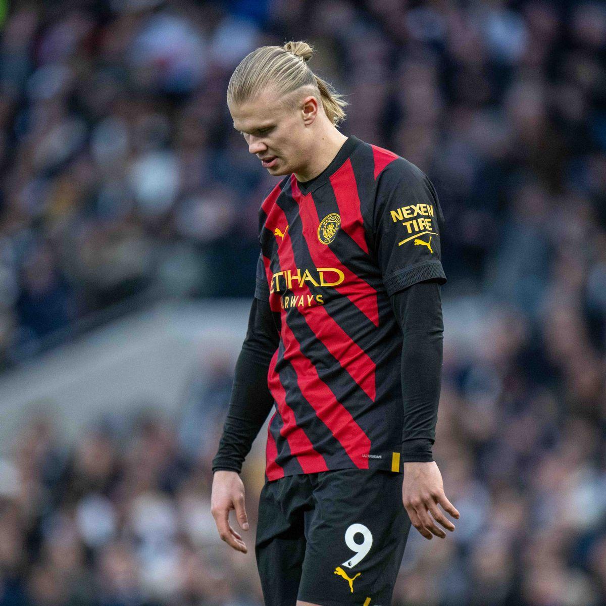 1200x1200 Jamie Carragher makes shock Erling Haaland claim as Man City falter in title race with Arsenal