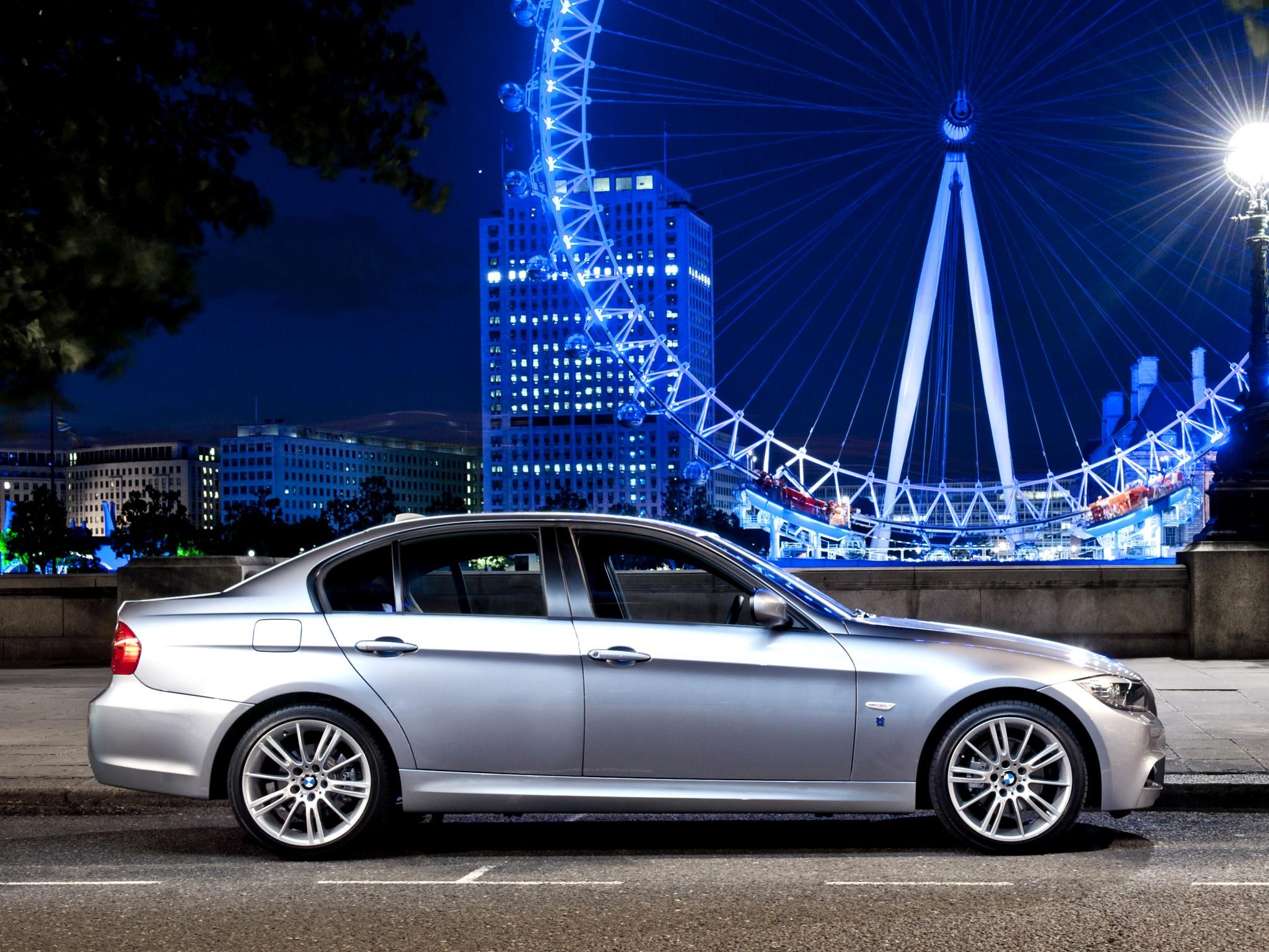 2048x1536 BMW 318i Wallpaper