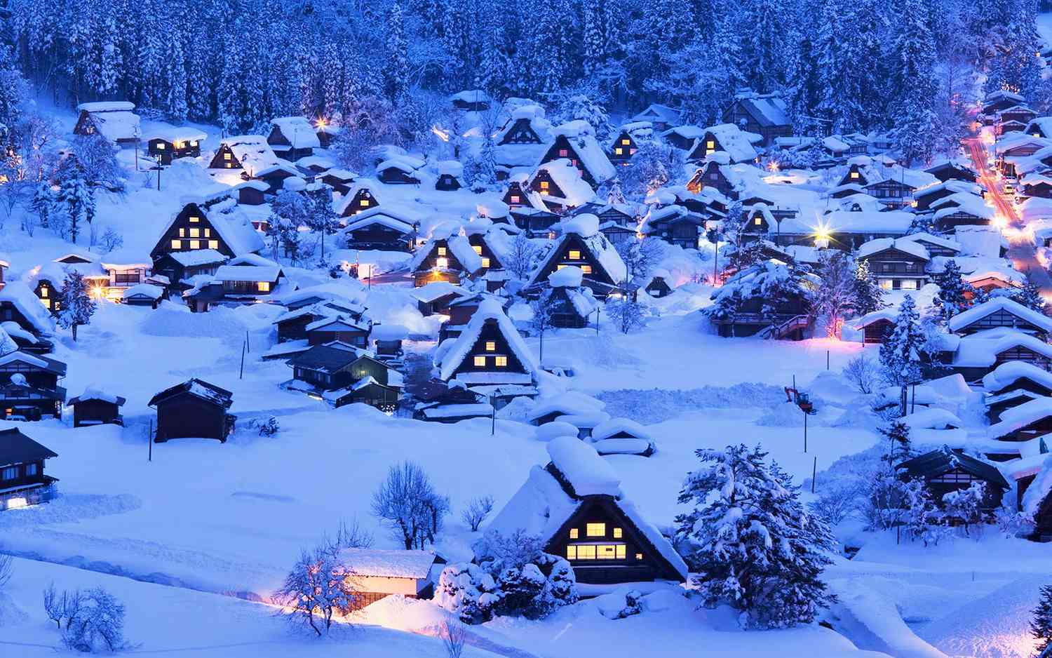 1500x938 This Japanese Village Is One of the World's Snowiest Places