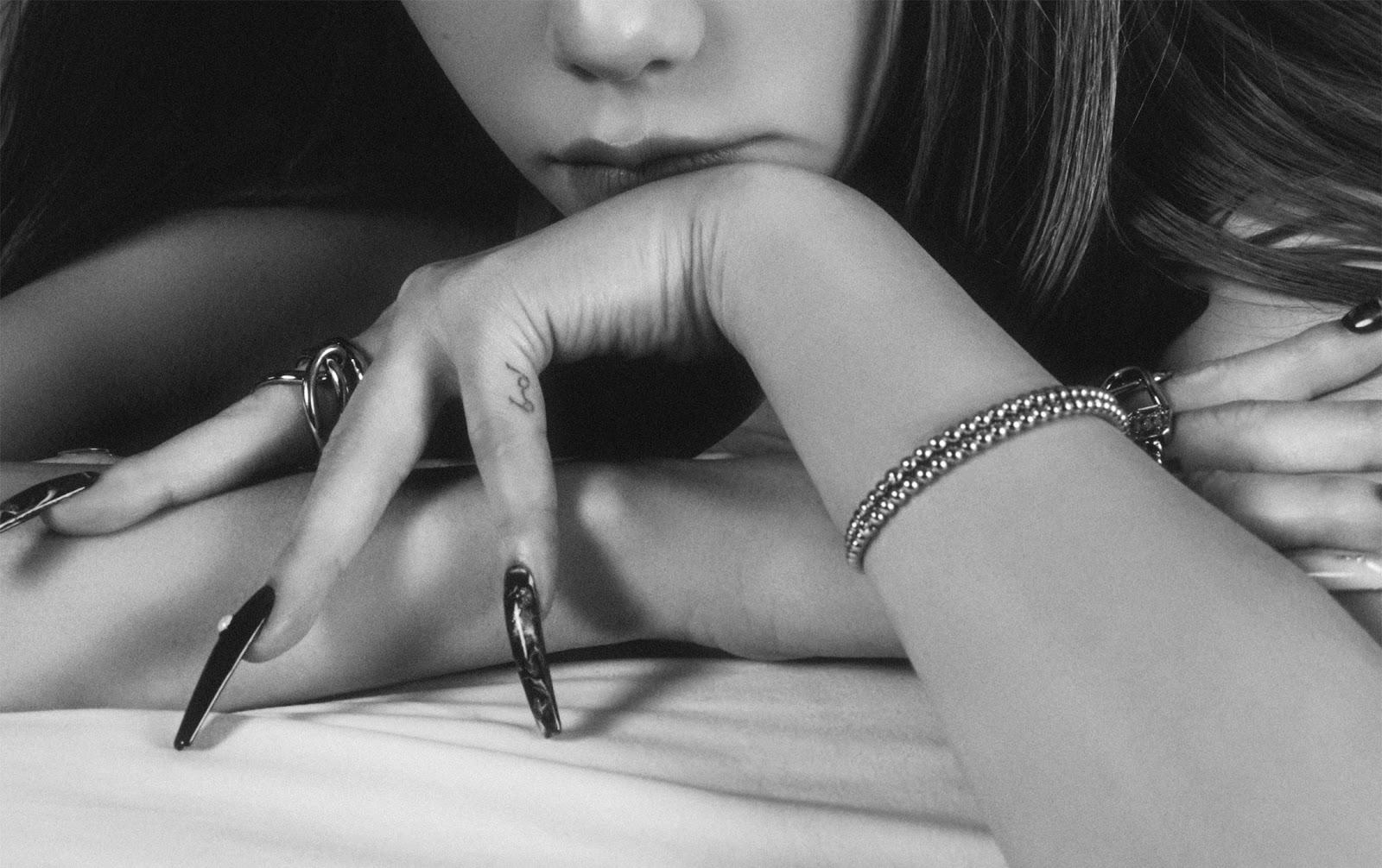 1600x1006 TAEYEON. The 3rd Album 'INVU' Teaser