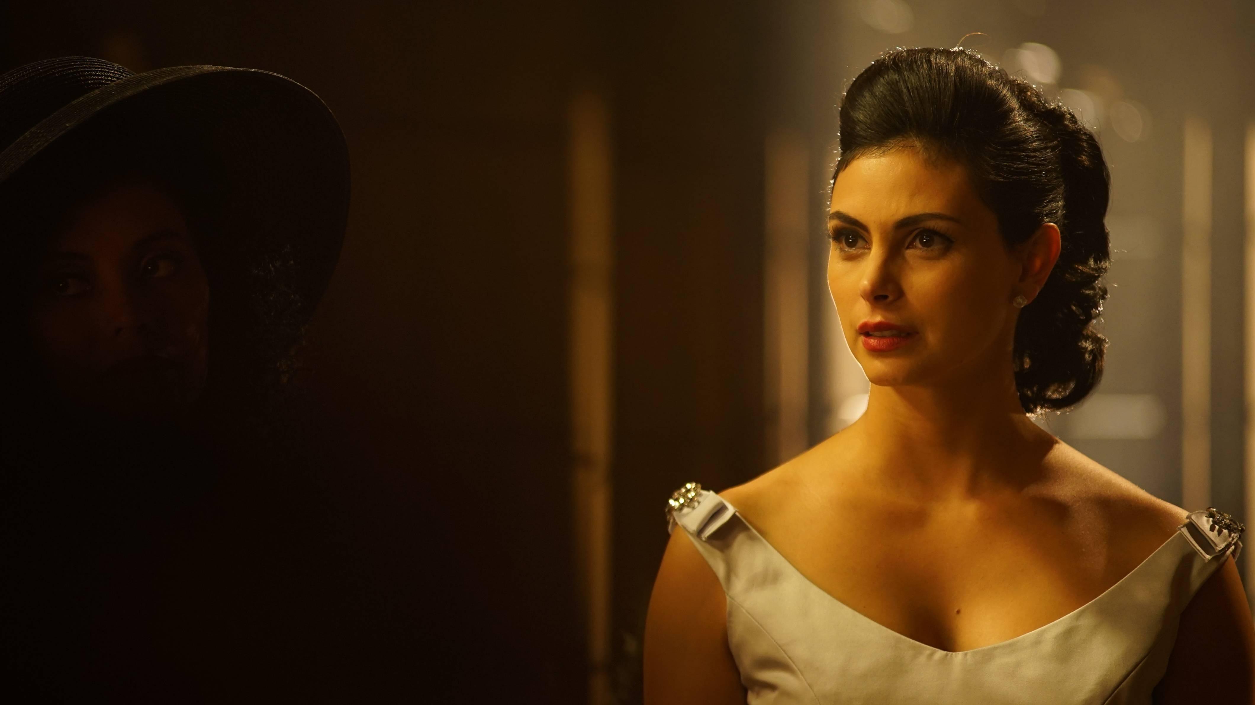 4240x2384 Wallpaper / morena baccarin, gotham, tv shows free download
