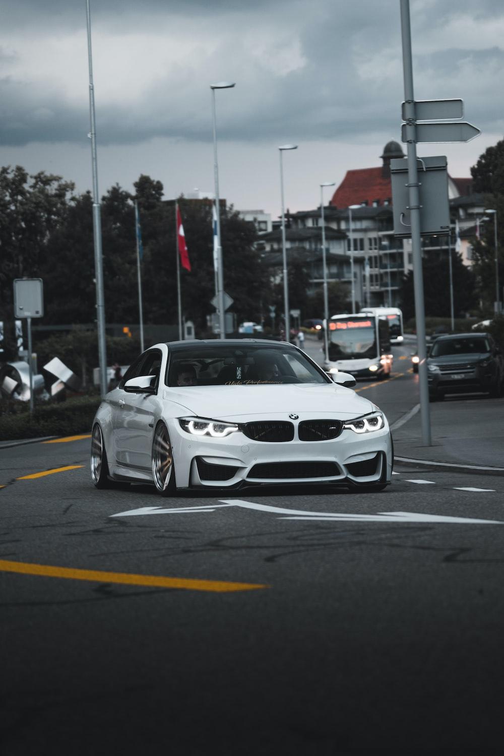 1000x1500 White bmw m 3 on road during daytime photo