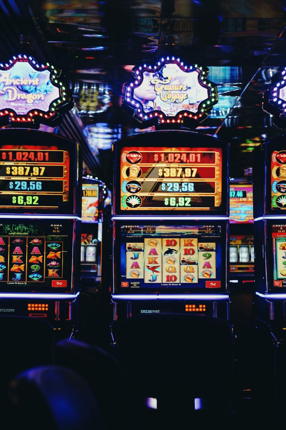 1000x1500 Slot Machine Picture. Download Free Image