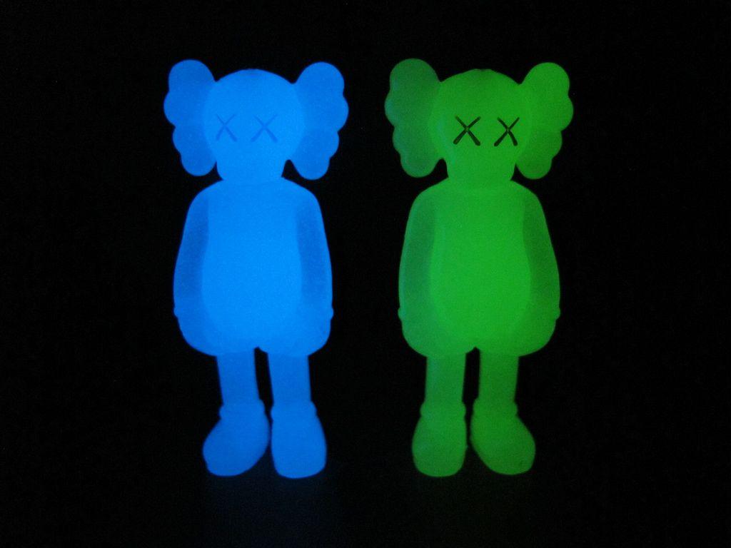 1024x768 The World's most recently posted photo of kaws and originalfake