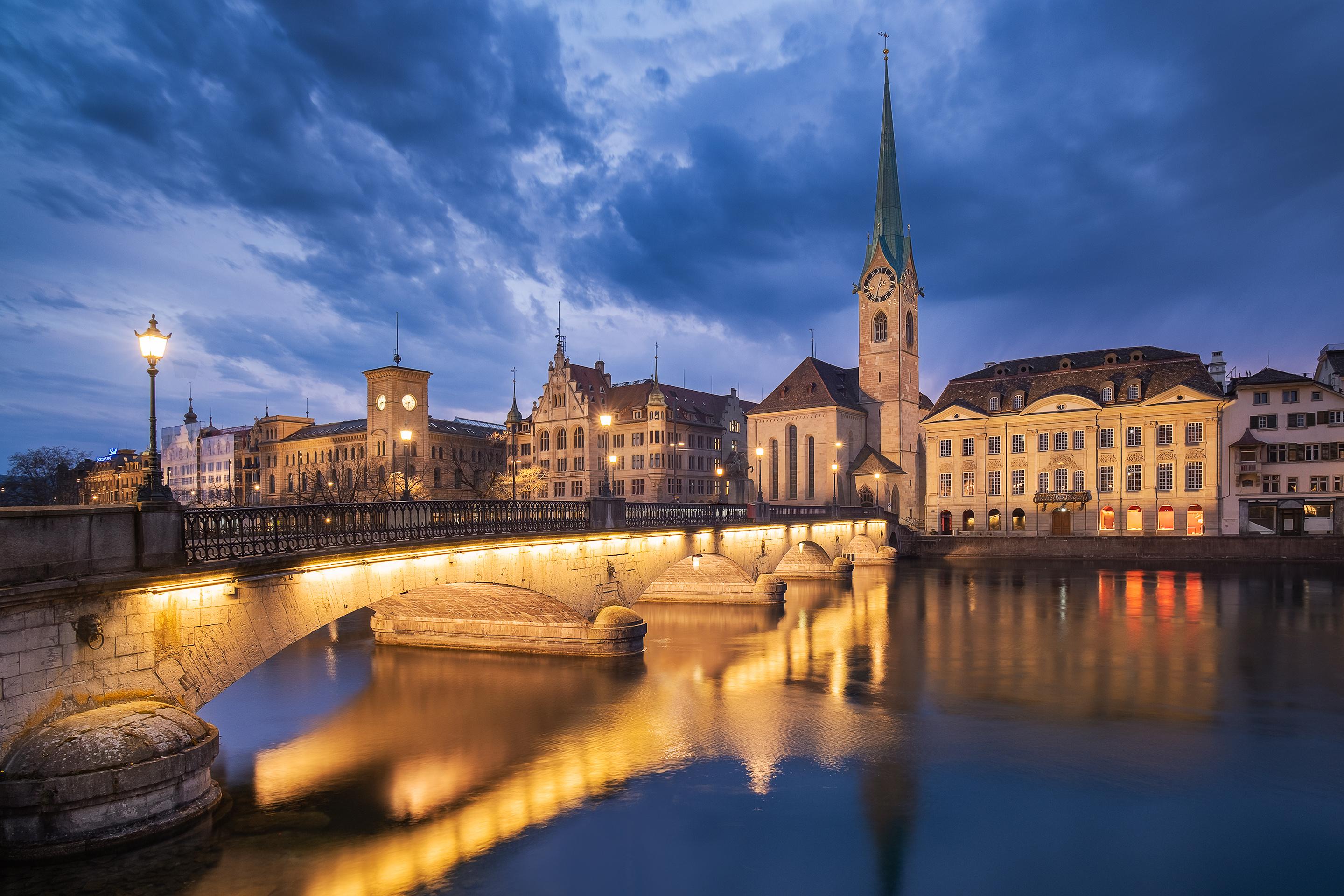 2880x1920 Wallpaper Zurich Switzerland Bridges Lake Evening Street 2880x1920
