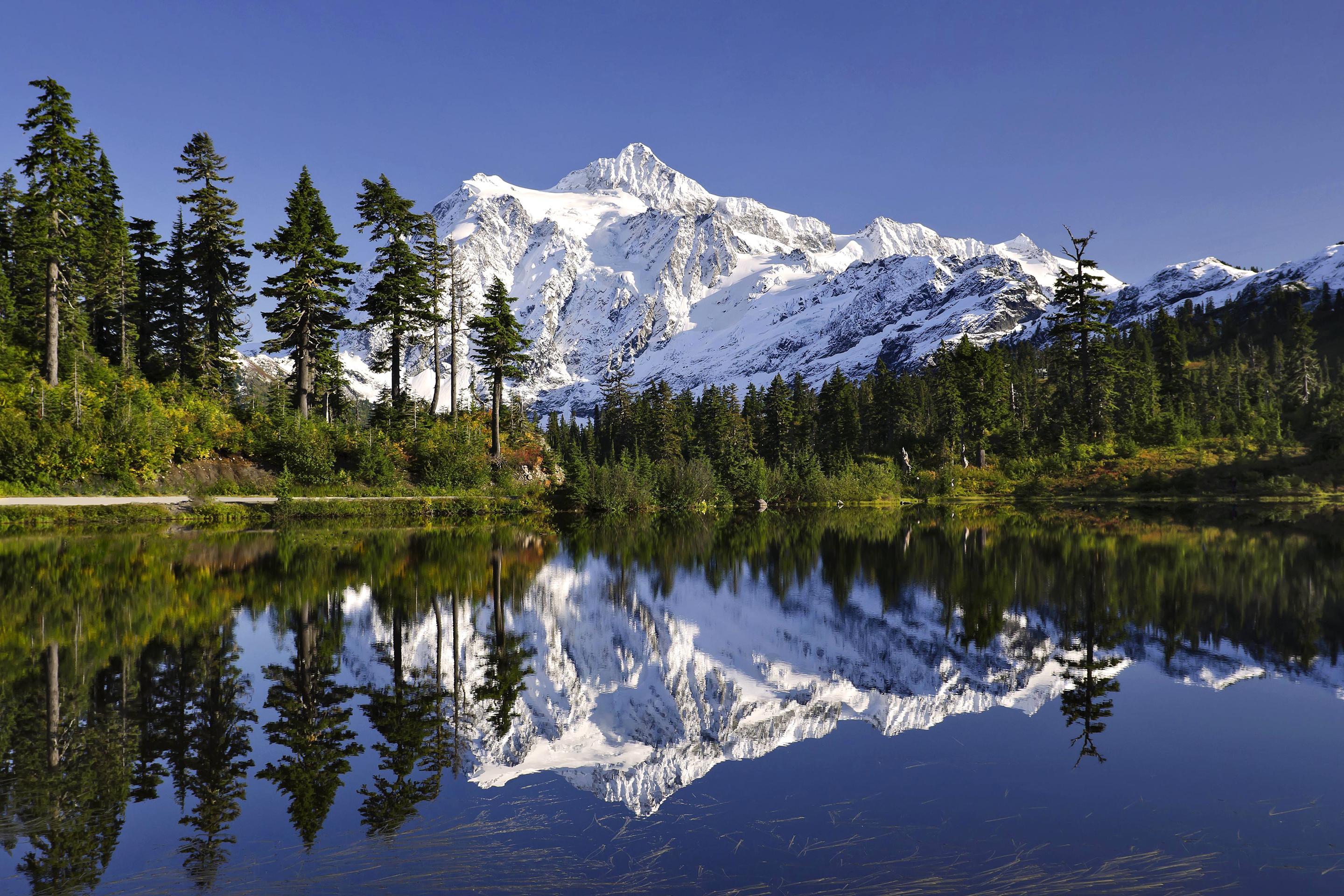 2880x1920 Photos Cartoons Mountains Lake Scenery 2880x1920