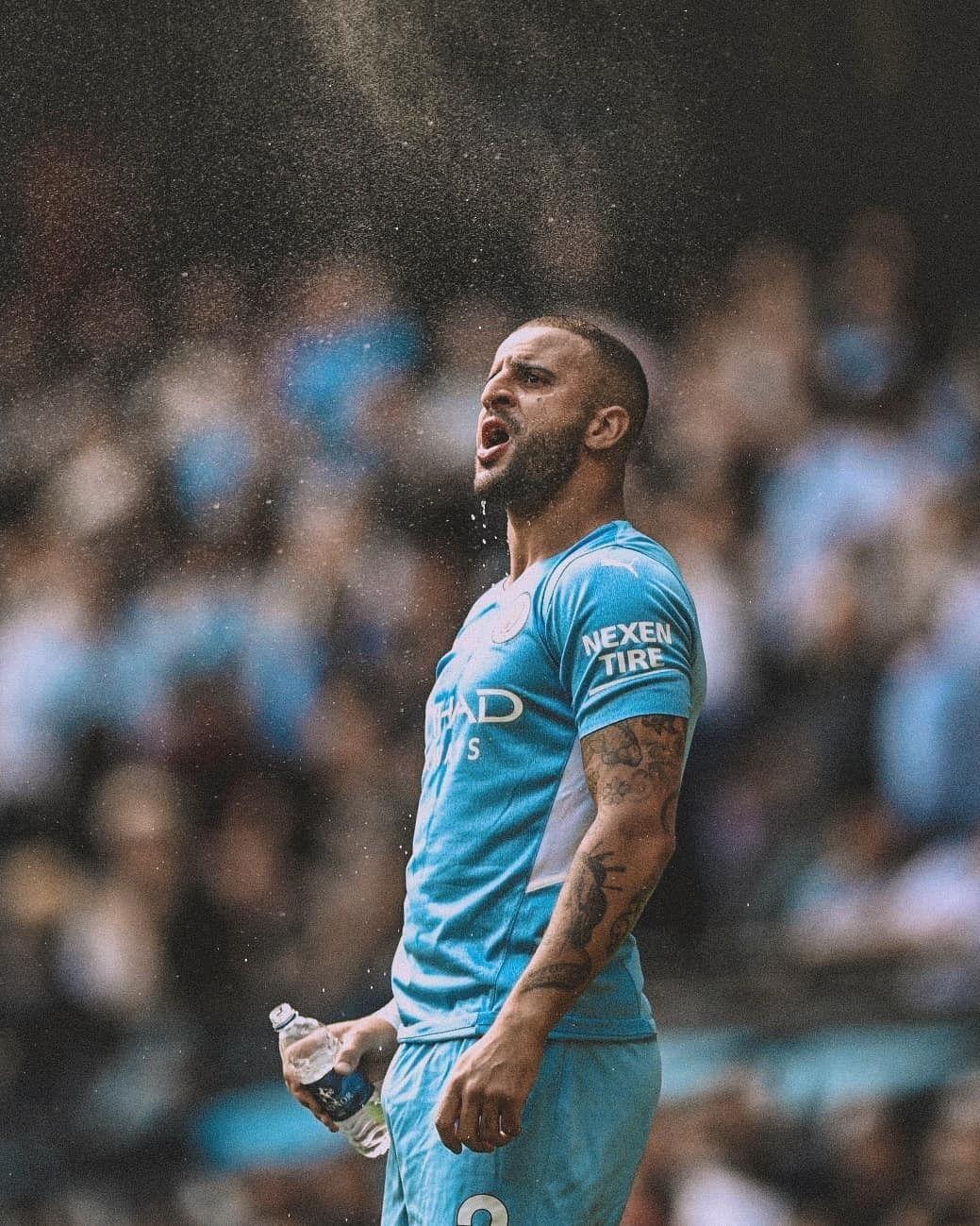 1039x1299 Manchester City