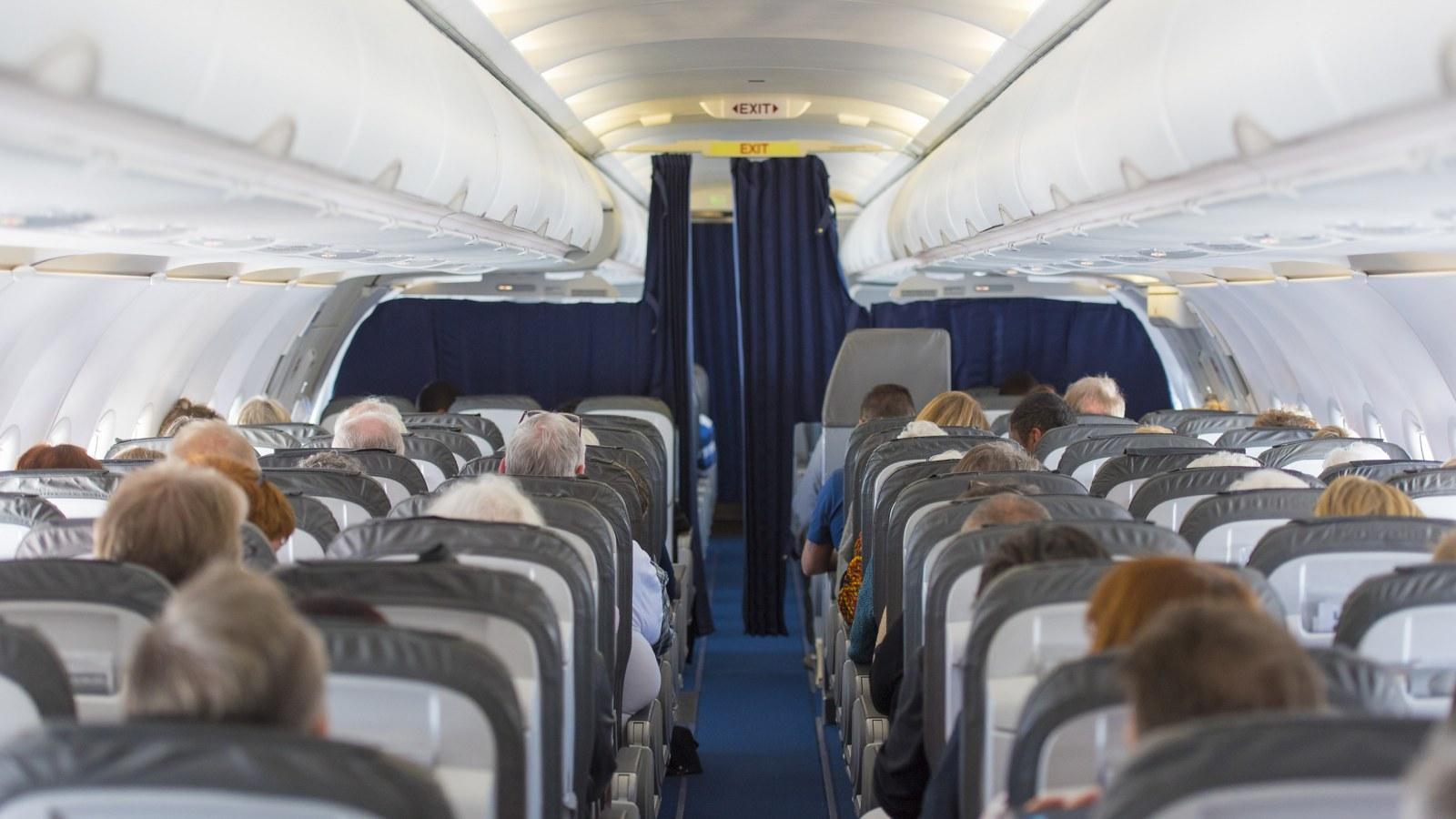 1600x900 Man Starts Group Chat With Entire Airplane Much to Their Annoyance