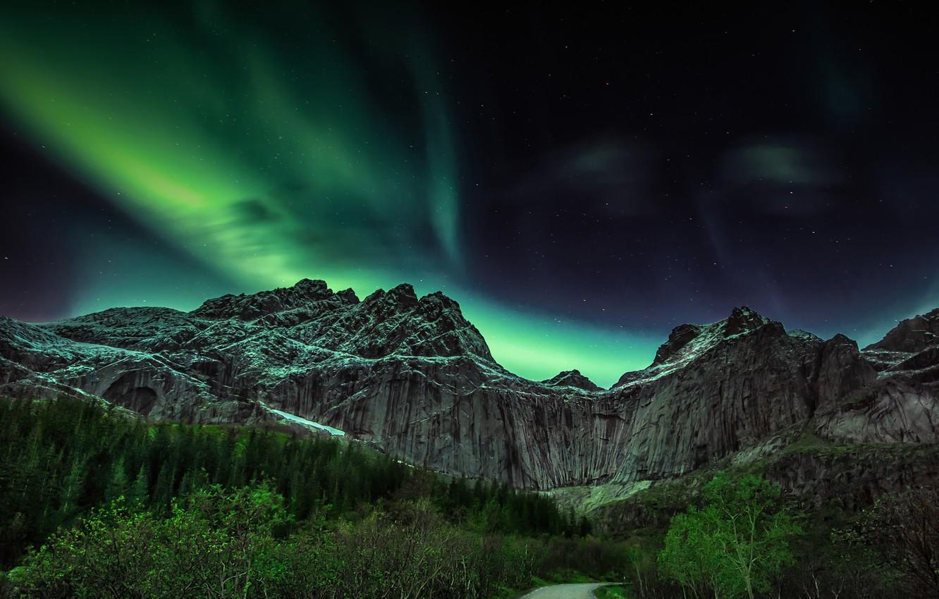 1332x850 Wallpaper road, trees, mountains, night, Northern lights, Norway image for desktop, section пейзажи