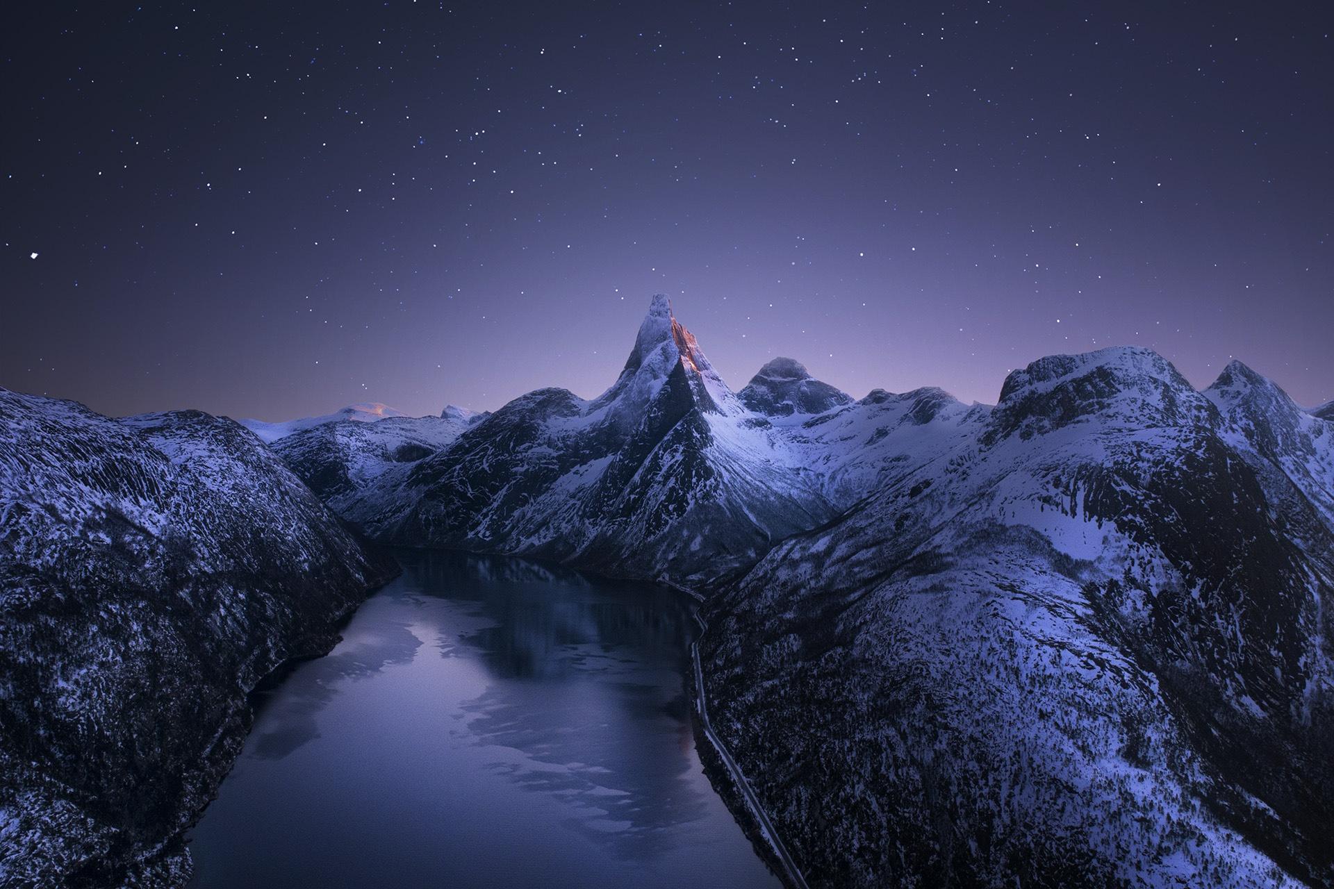 1920x1280 Night HD, Mountain, Winter, Peak, Snow, Norway, Starry Sky, Pond, Rock Gallery HD Wallpaper