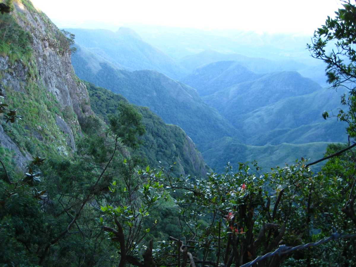 1200x900 Green Valley View Point Kodaikanal. Suicide Point. image