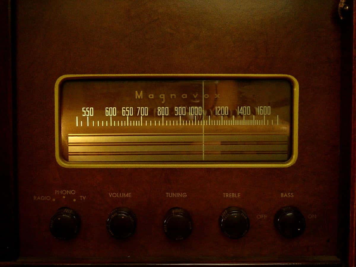 1200x900 Download Magnavox Radio Receiver Frequency Panel Wallpaper