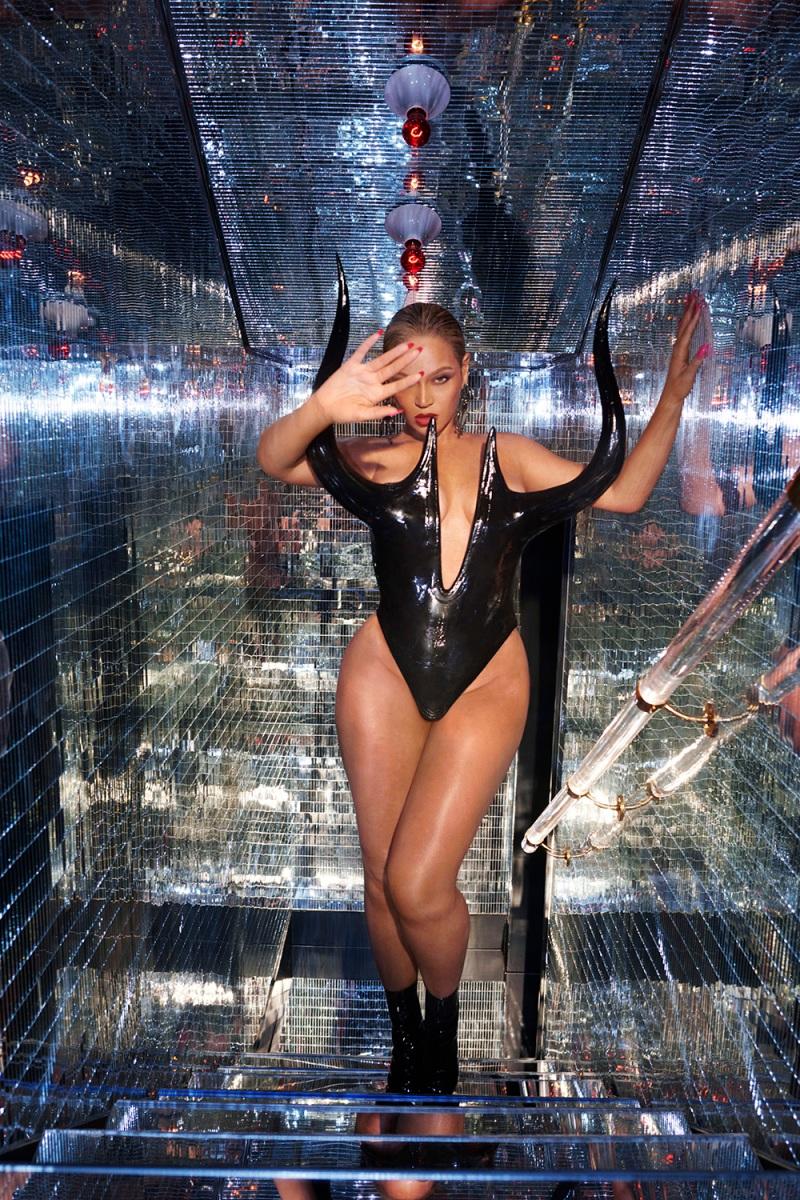 800x1200 Beyonce's Looks From 'Renaissance' (Photos)