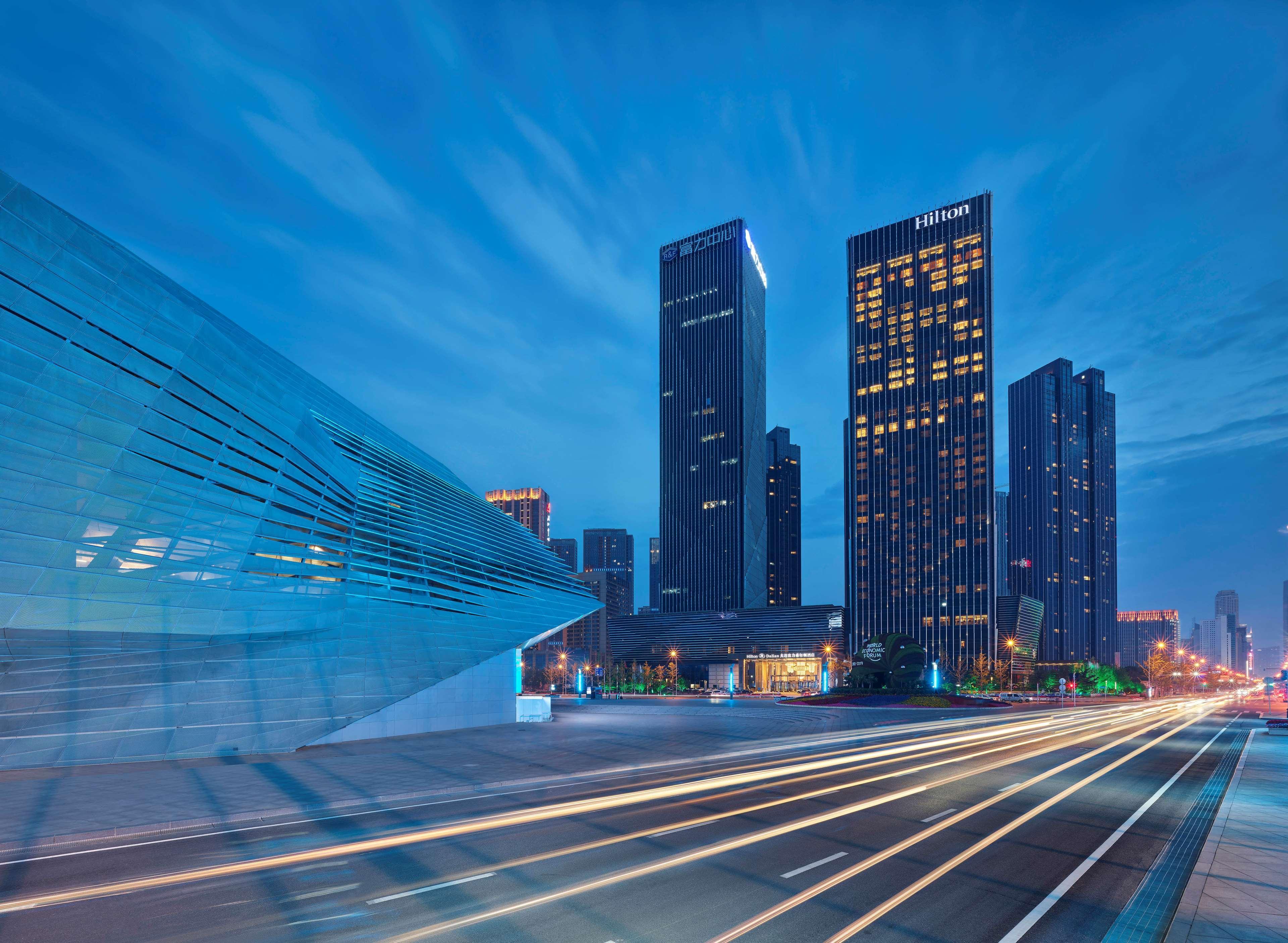 3840x2811 HOTEL HILTON DALIAN 5* (China) US$ 93