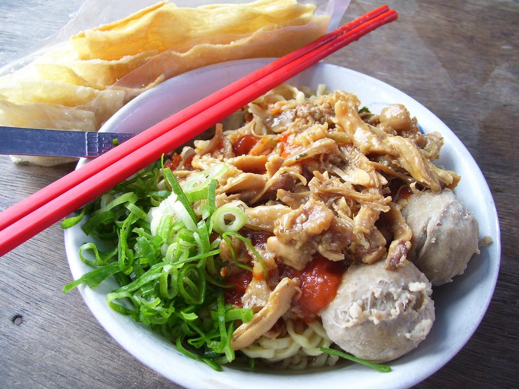 1024x768 Psawat's Contrails : shelovesasianfood: mie ayam + bakso