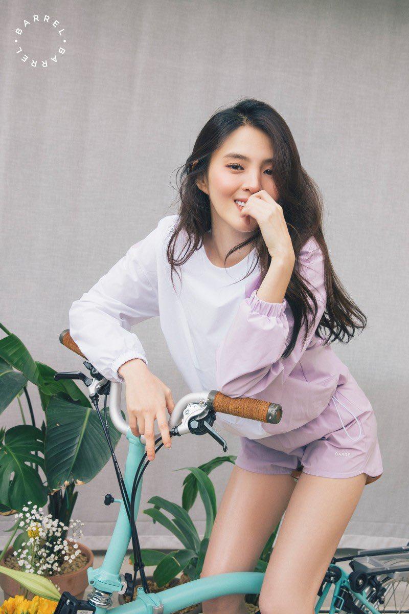 800x1200 KPOP WORLD INA on X: Han Sohee for BARREL FIT Color of Cozy Sports Brand Pictorial / X