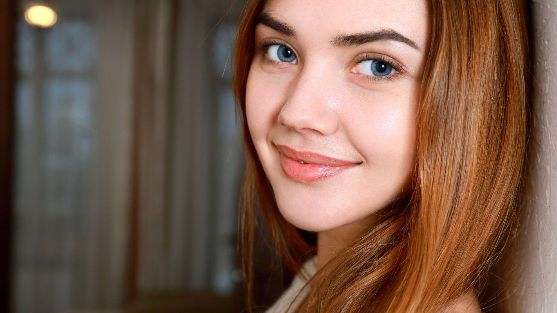 1920x1080 Desktop Wallpaper Beautiful, Smile, Girl Model, Brunette, Face, HD Image, Picture, Background, 4dae73