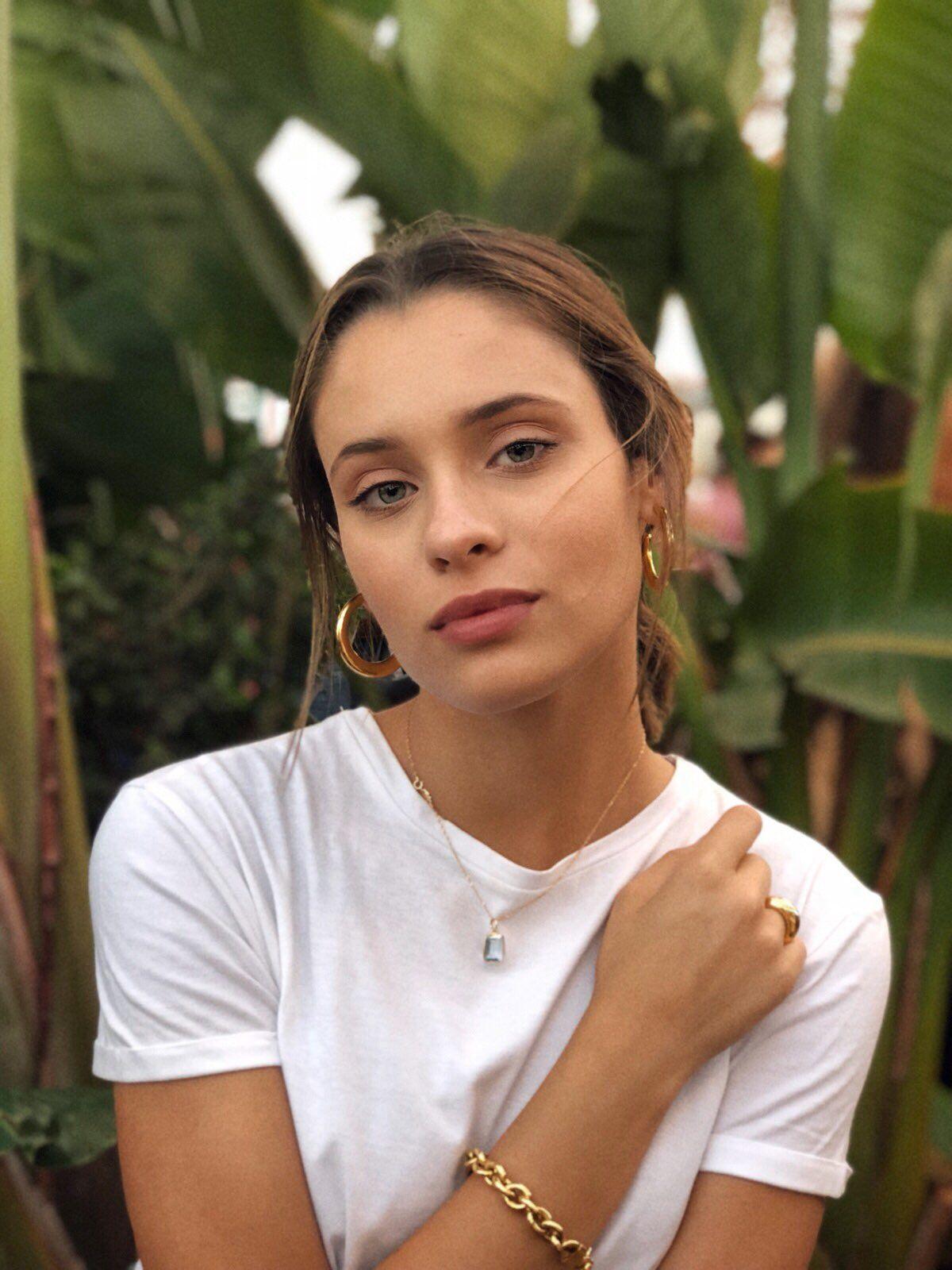 1200x1600 DANiELA MELCHiOR. Beautiful celebrities, Celebrities female, Celebrities
