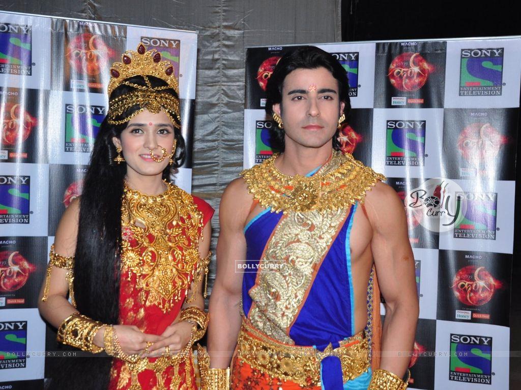 1024x768 Wallpaper Rode and Farnaz Shetty at Suryaputra Karn size:1024x768