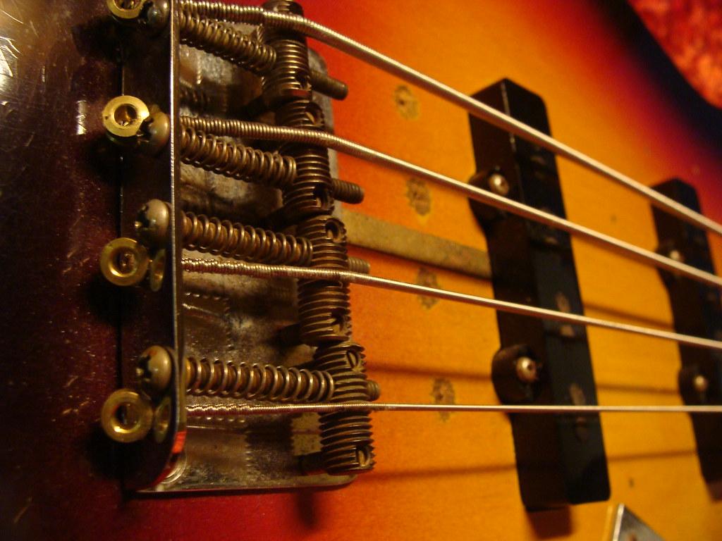 1024x768 Fender Jazz Bass Jaco Pastorius relic 2. Fender Jazz Bass J