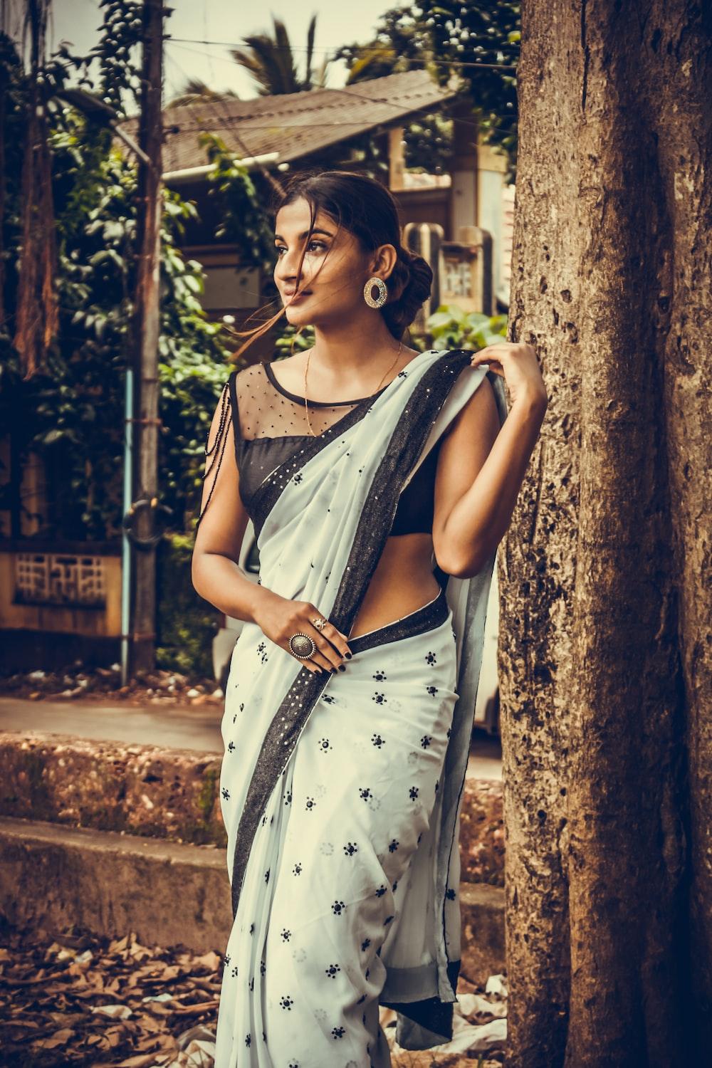1000x1500 Indian Girl In Saree Picture. Download Free Image