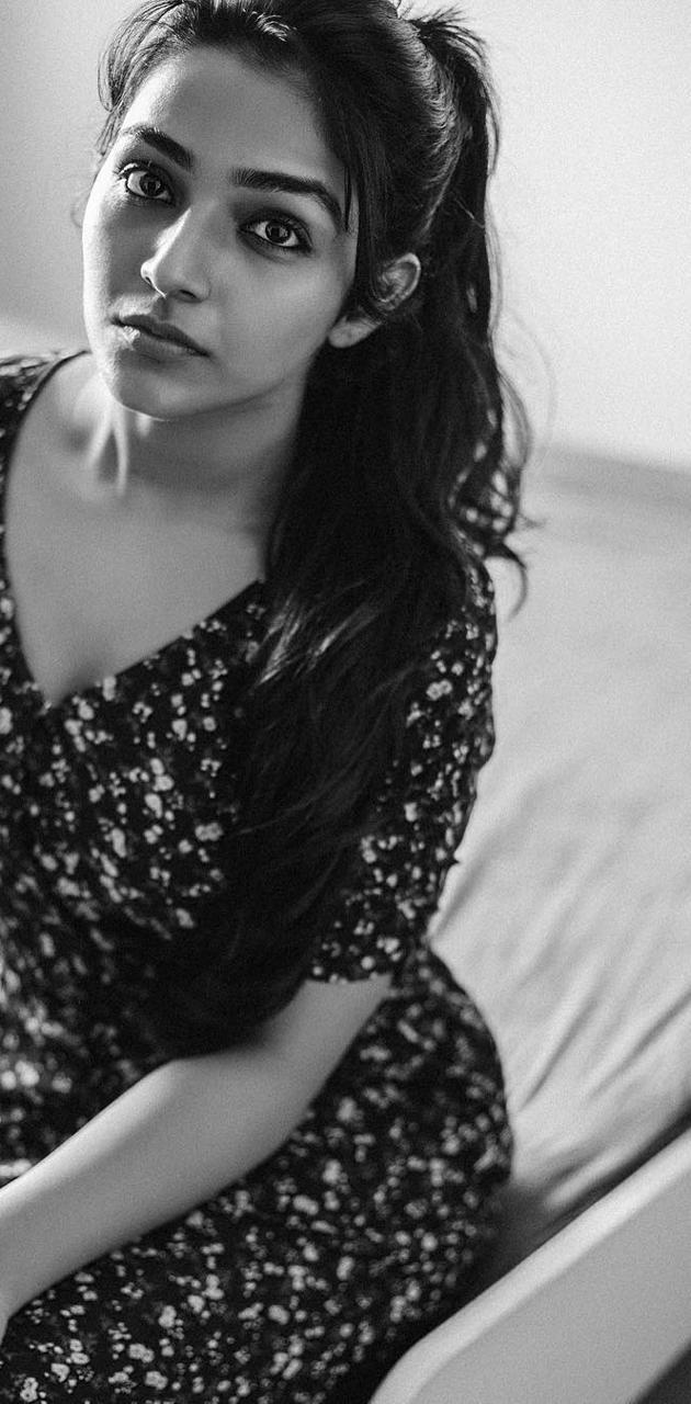 630x1280 Rajisha Vijayan wallpaper