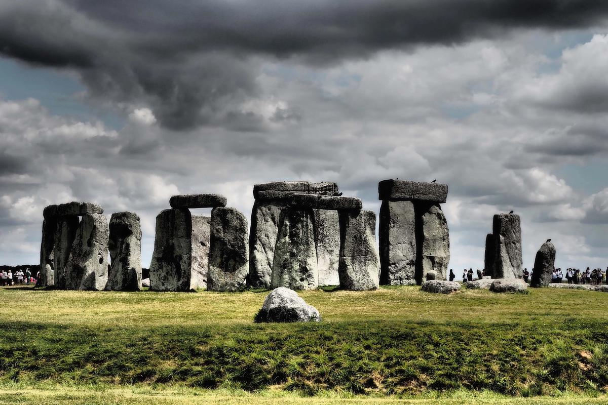 1200x800 Unesco warns that Stonehenge will go on its danger list unless plans to build tunnel beneath it are modified