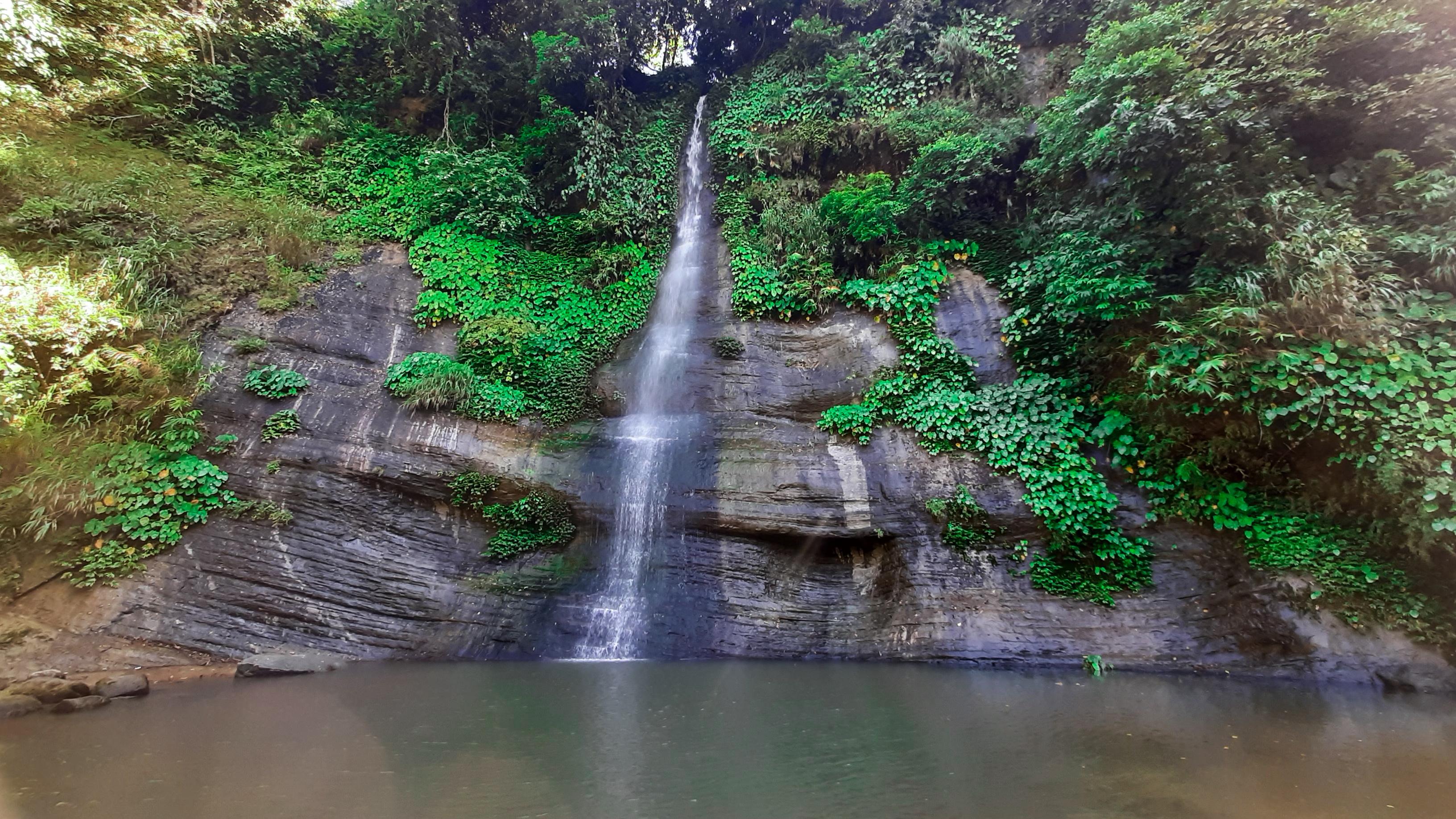 3264x1836 Shahasradhara Waterfall