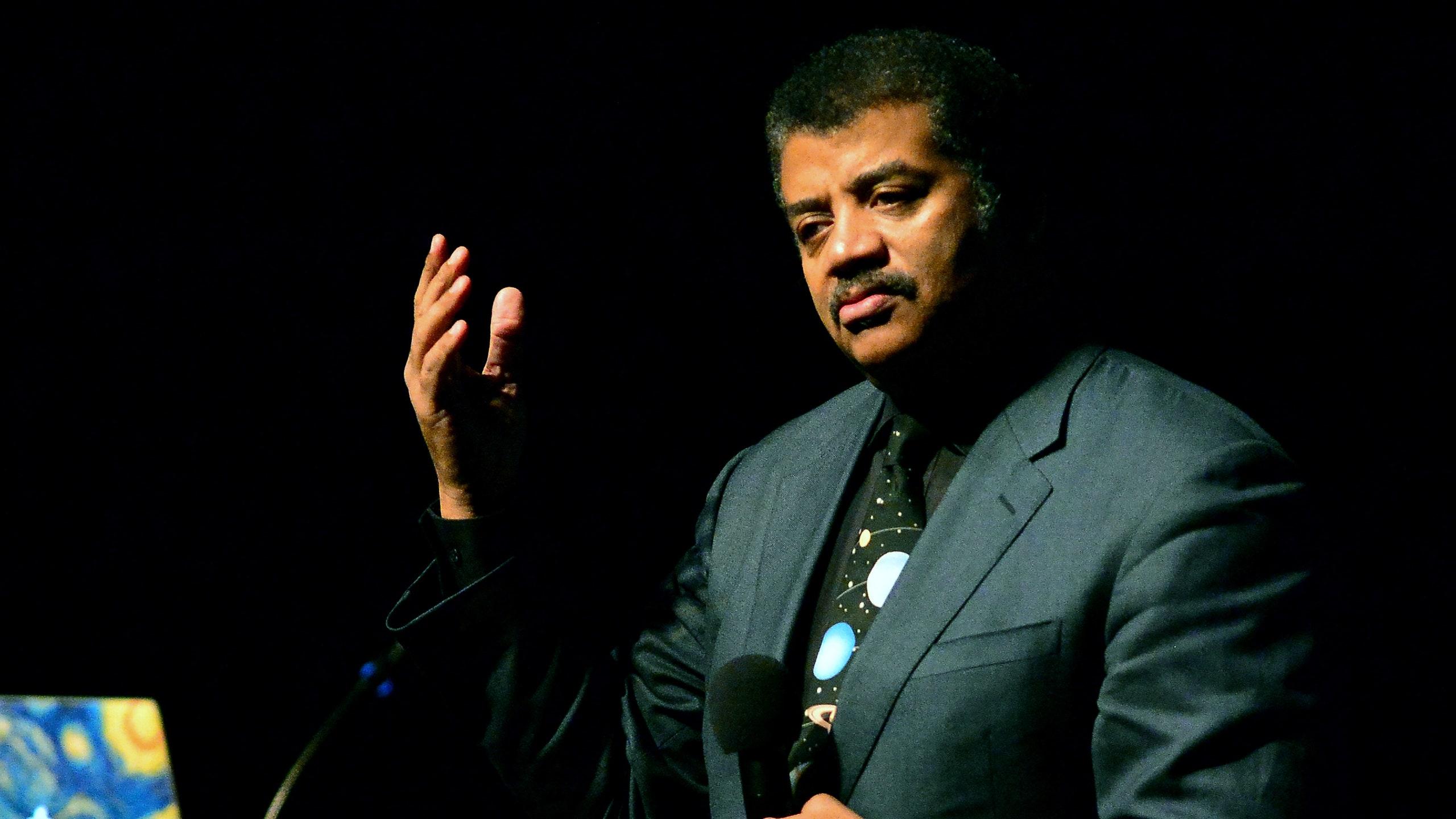 2560x1440 Neil DeGrasse Tyson Has An Ill Advised Strategy For Teaching Donald Trump About Science