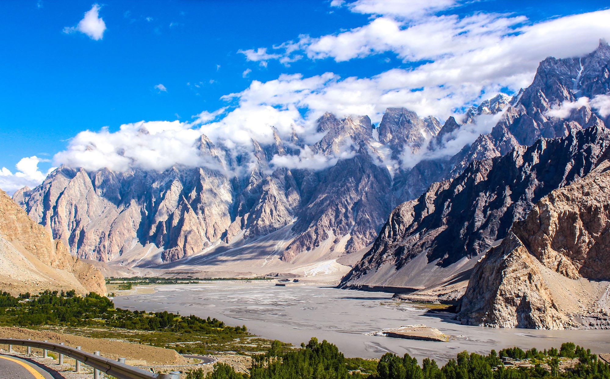 2000x1244 A Photo Trip Along the Ancient Silk Road
